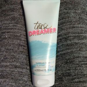Tease dreamer velvet body cream